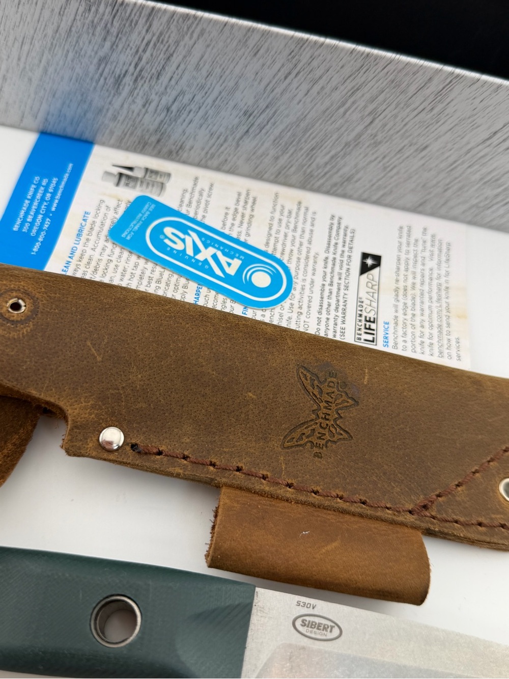Benchmade 162 Bushcrafter Fixed Blade Knife w/ Original Leather Sheath – USA - Picture 9 of 10